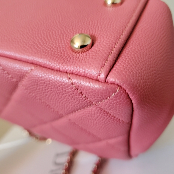 Chanel business affinity pink caviar gold hard ware small bag - Picture 12 of 16